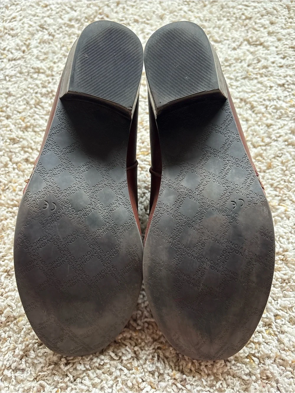 Vionic Jolene Ankle Bootie in Mocha Sz 10